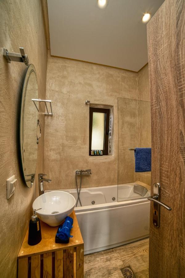 Olive Luxury Suites - Adults Only Kamilari Exterior foto